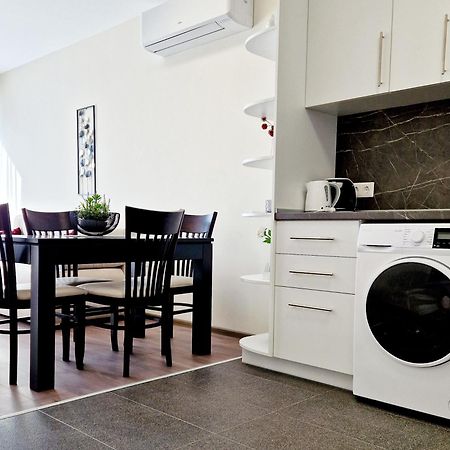 Papaya Apartments Varna Extérieur photo